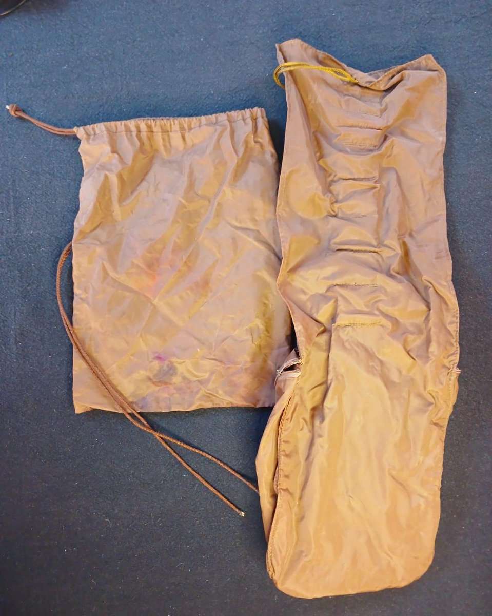 SADF toiletry bag set