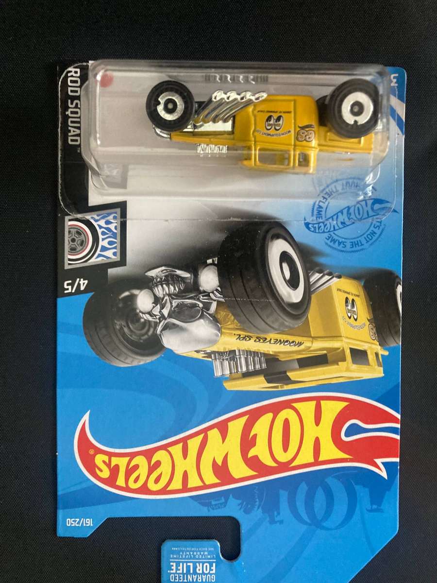 Hot Wheels , Bone Shaker , Mooneyes , 2020 long card