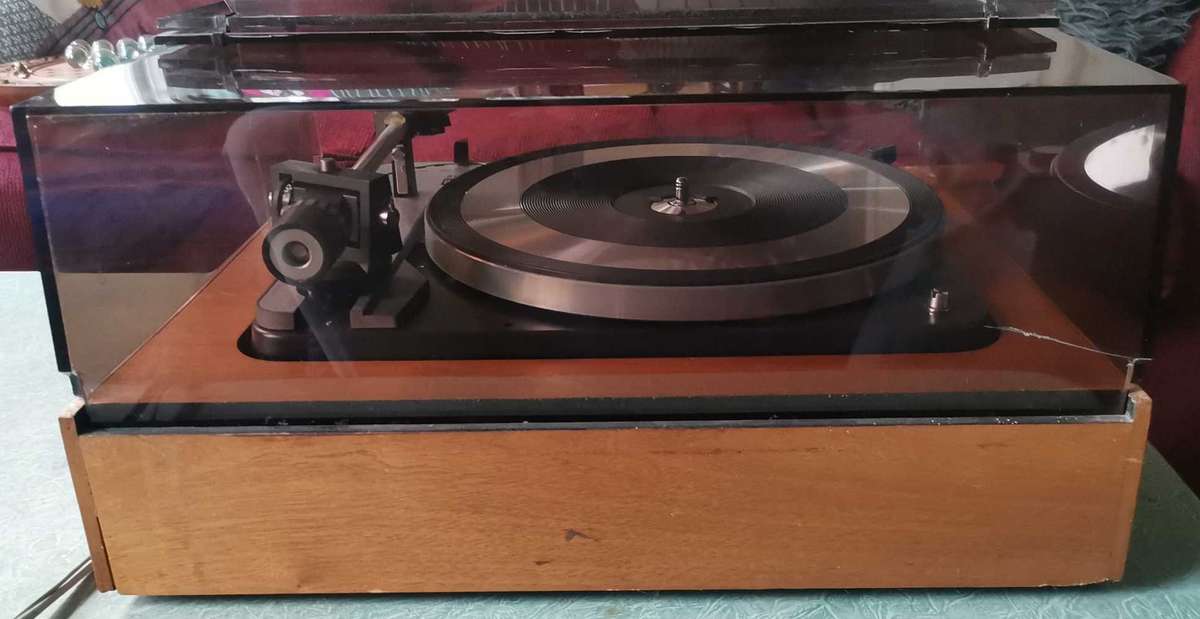 Rare DUAL 1019 Turntable