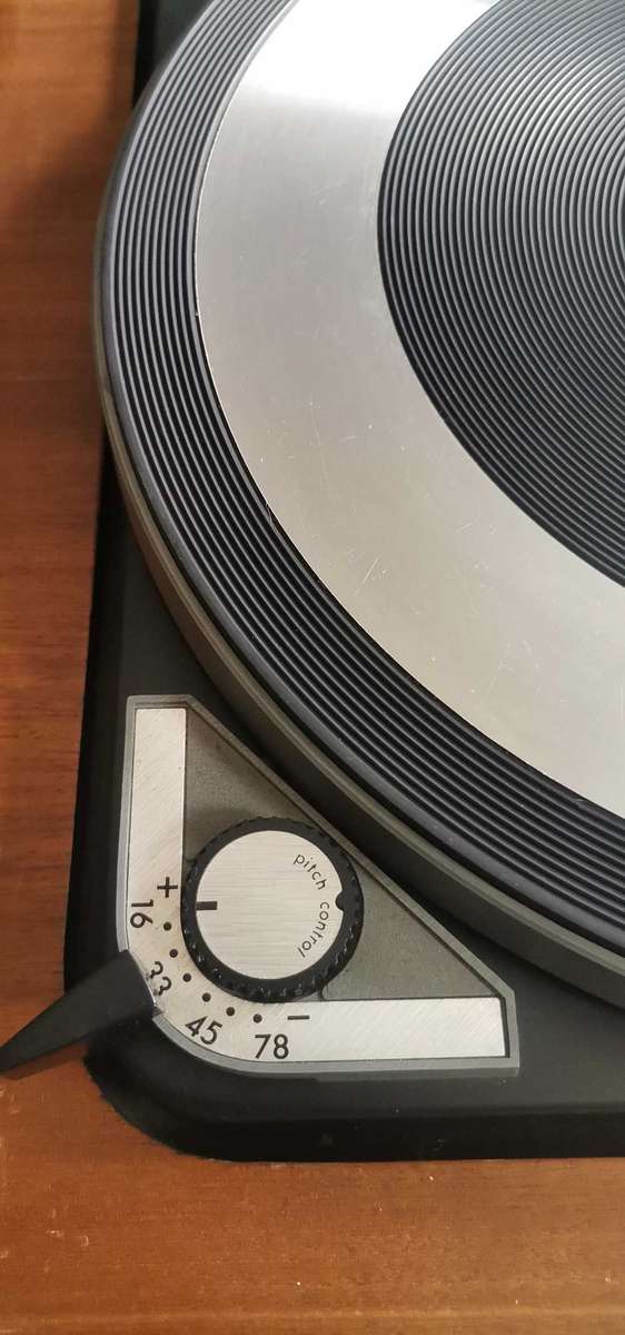 Rare DUAL 1019 Turntable