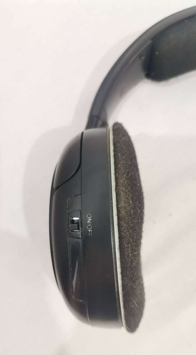 Sennheiser HDR 120-II Wireless Headphones with Charging/Transmitter Base