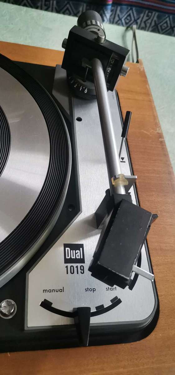 Rare DUAL 1019 Turntable