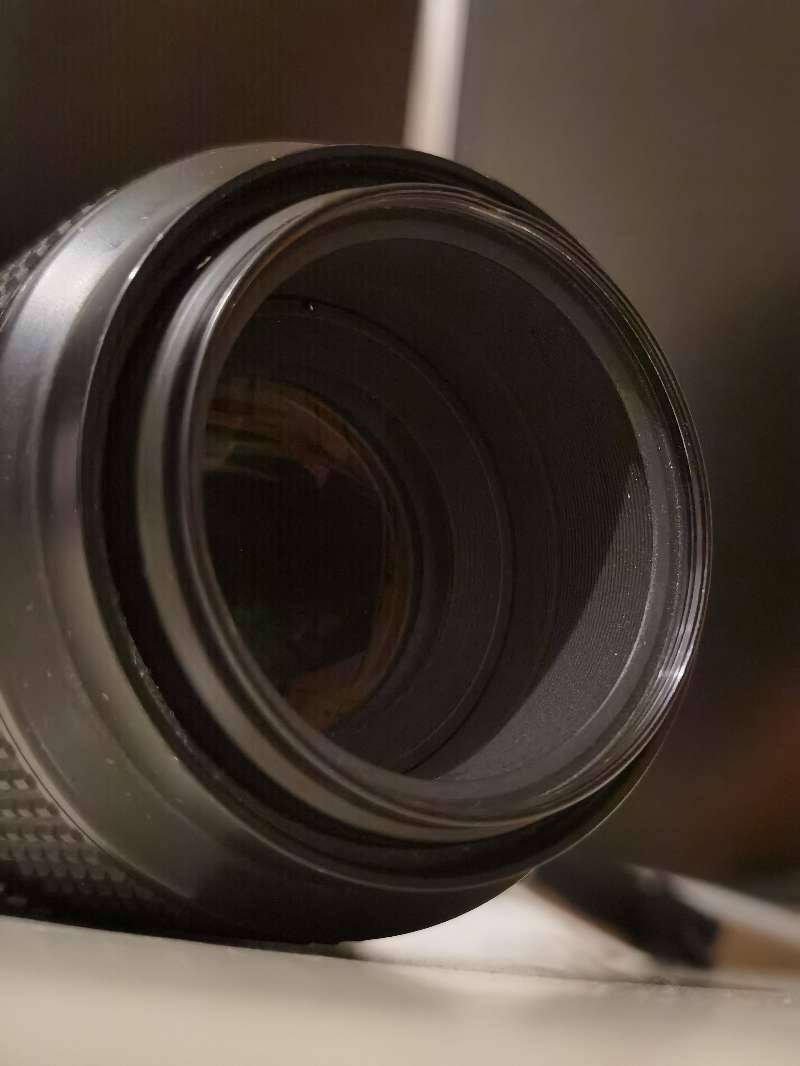 Nikon Nikkor 105mm F2.8D AF Micro lens