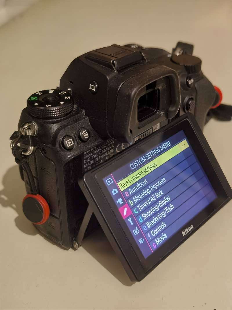 NIKON Z6ii Mirrorless camera body + 128gb Lexar CF Express Card