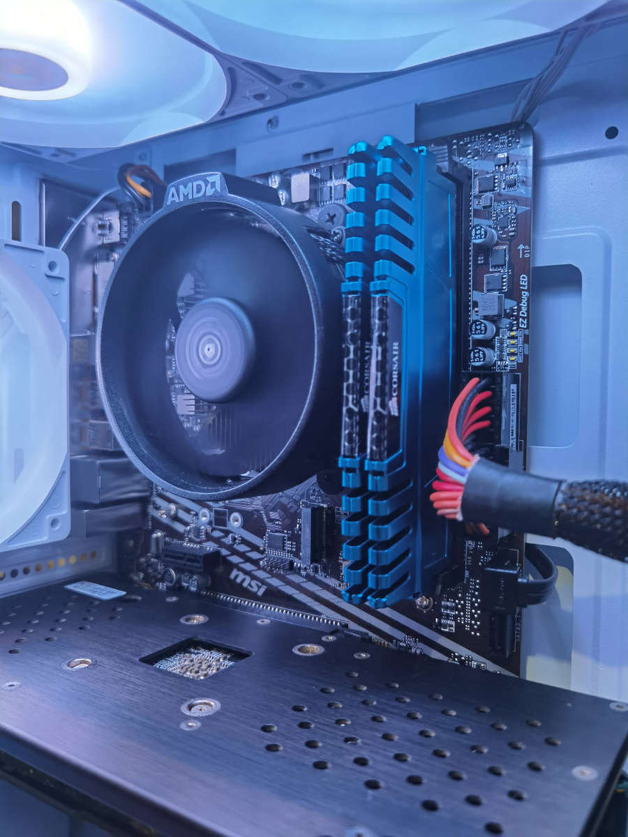 AMD Ryzen 3600 Gaming PC / RX570 GPU