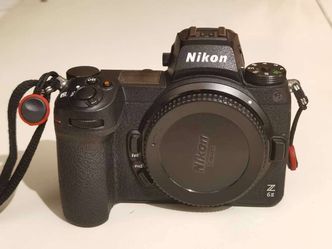 NIKON Z6ii Mirrorless camera body + 128gb Lexar CF Express Card