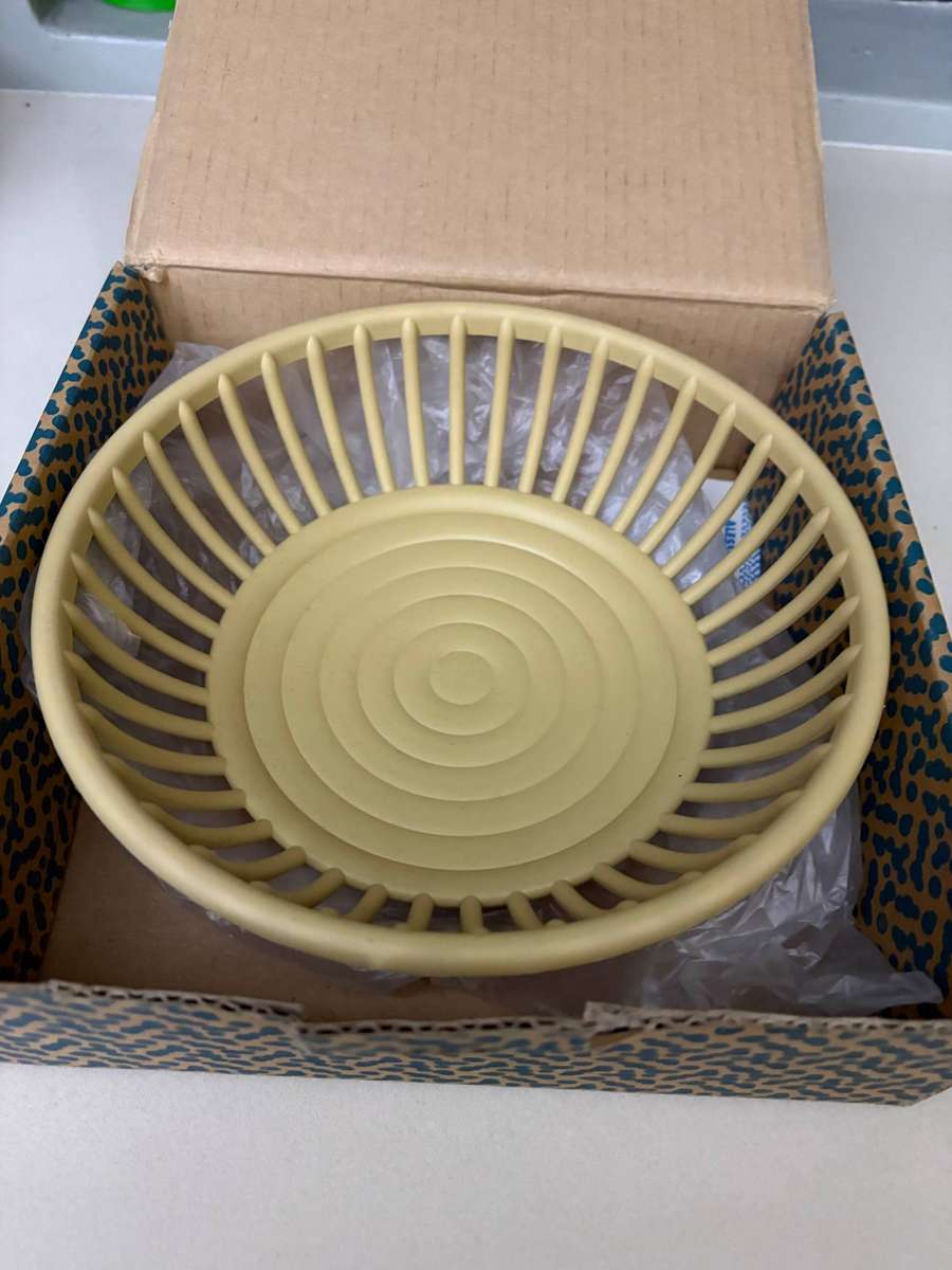 Alessi EM01 O bread basket by Enzo Mari