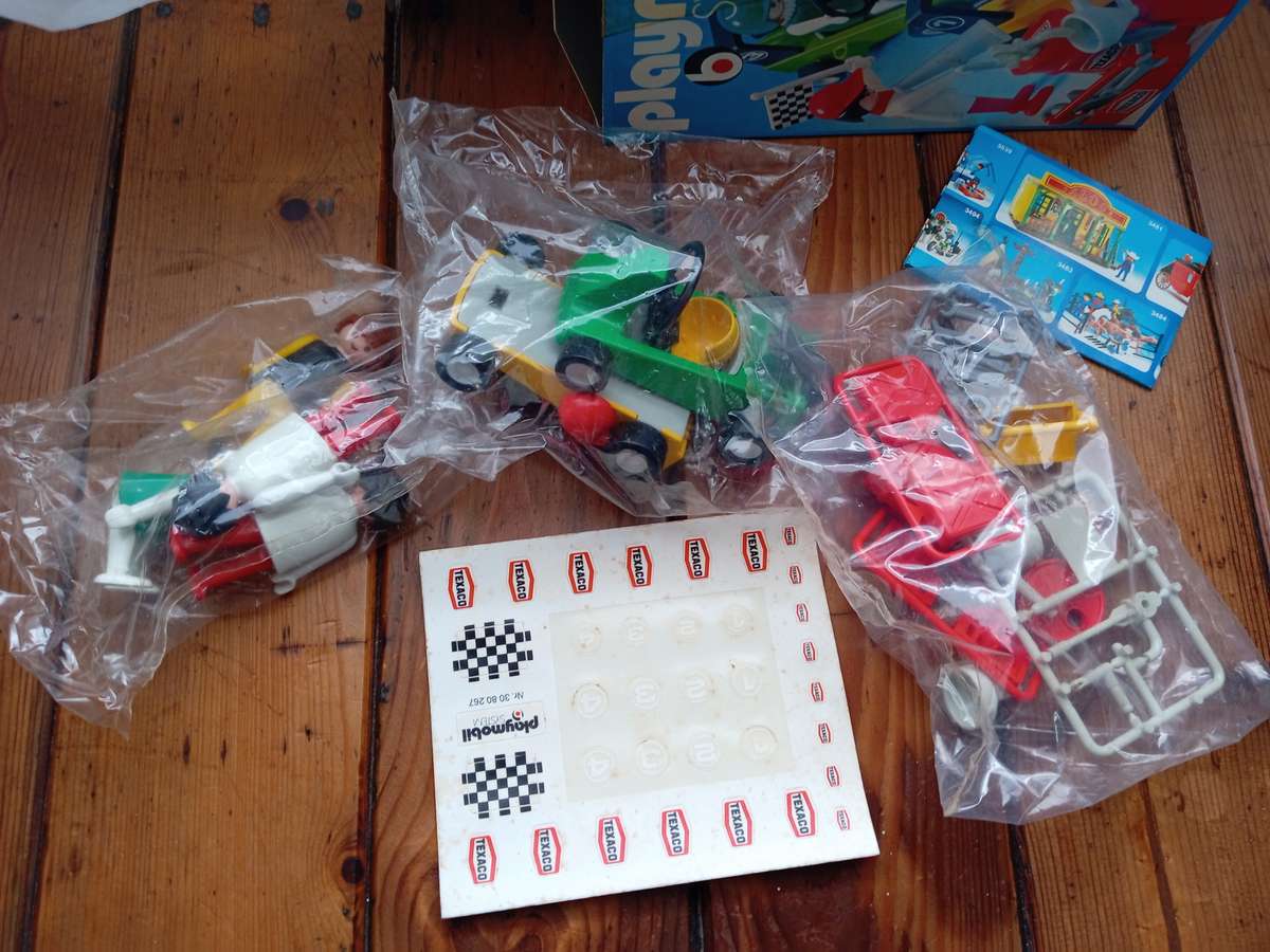 Vintage 1970s playmobil 3523