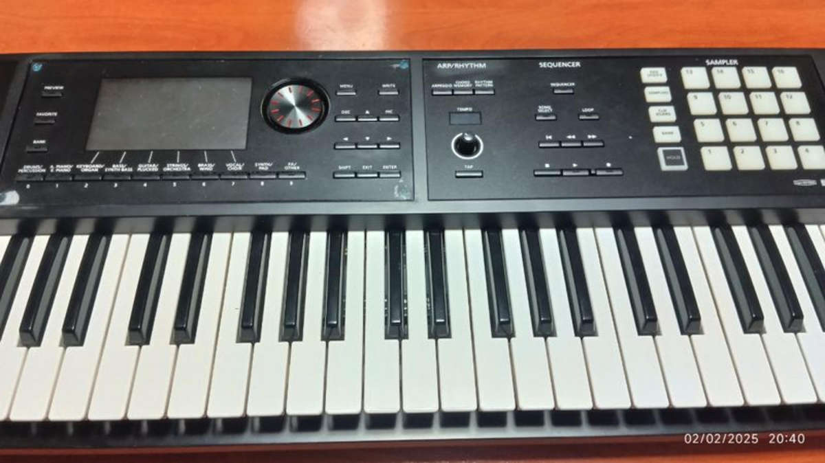 Roland fa 07