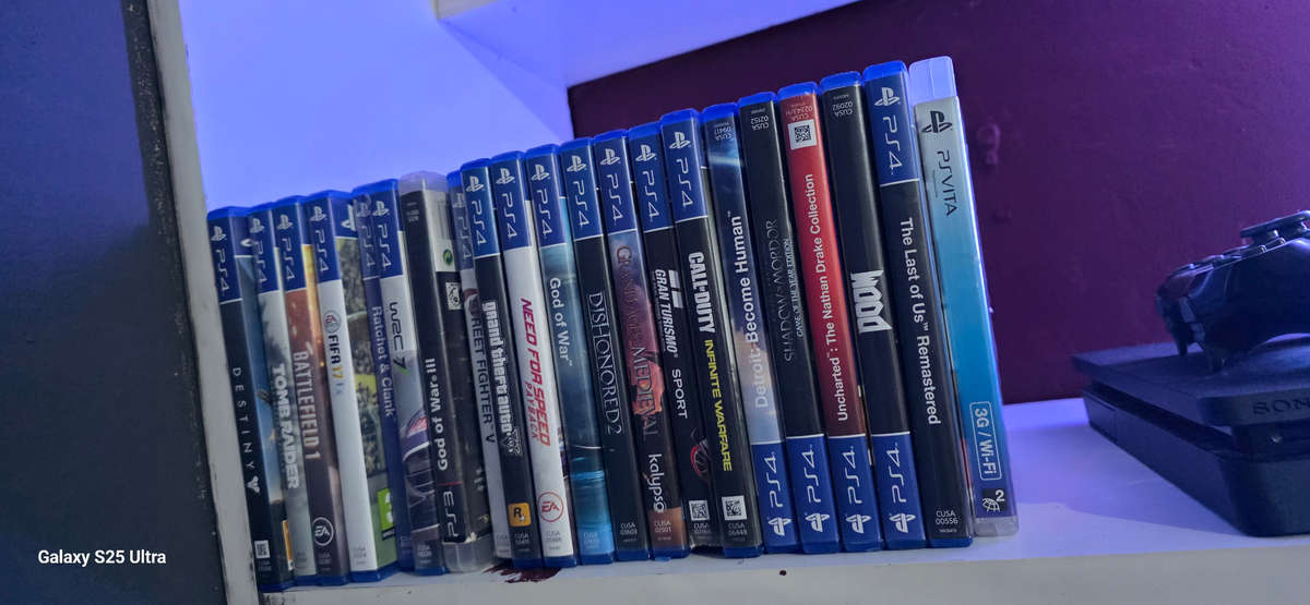 Ps4 and 10 games