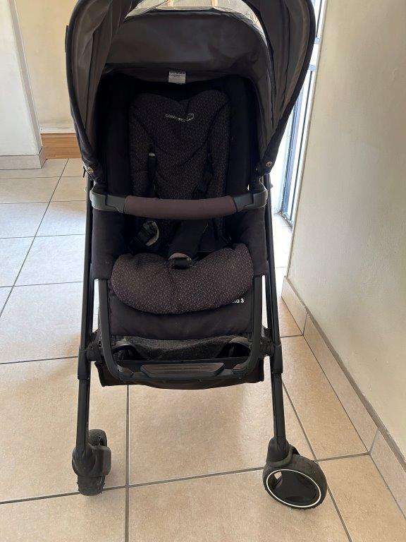 Pram and car seat travel system