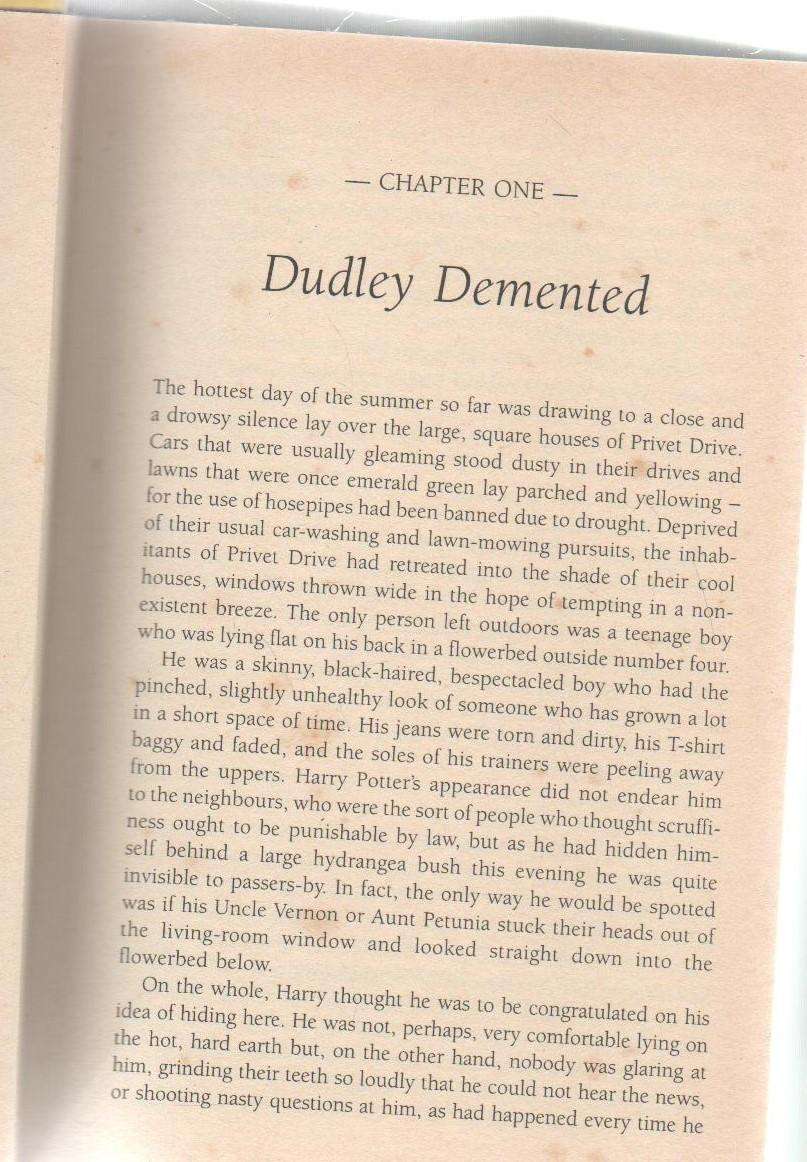 HARRY POTTER AND THE ORDER OF THE PHOENIX - J K ROWLING (1 ST PUBLISHED 2003)