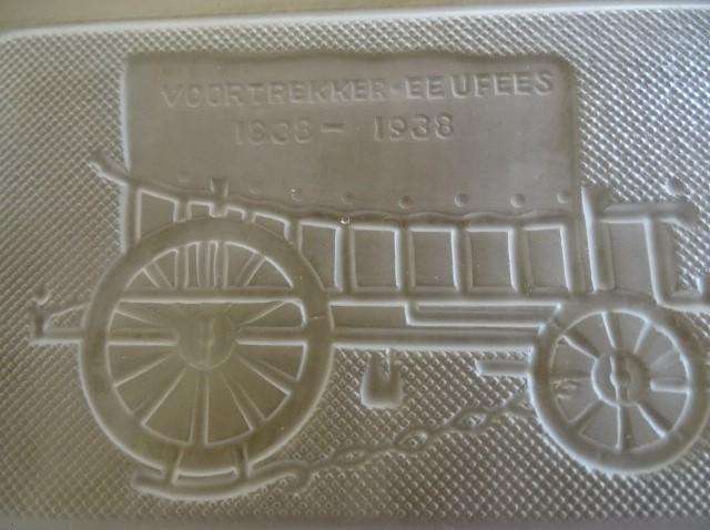 Voortrekker Eeufees 1838 - 1938 Glass Ashtray (17 cm x 11.5 cm x 3 cm)