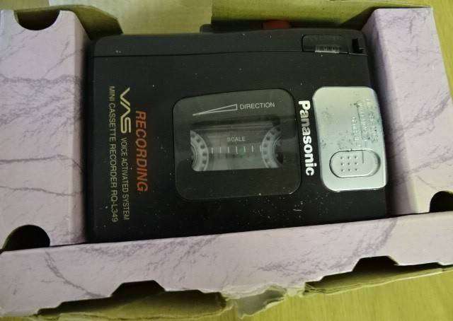 PANASONIC MINI CASSETTE RECORDER RQ- L349 IN ORIGINAL BOX