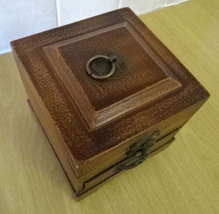 VINTAGE-STYLE WOODEN CLOCK AND TRINKET/ JEWELRY BOX