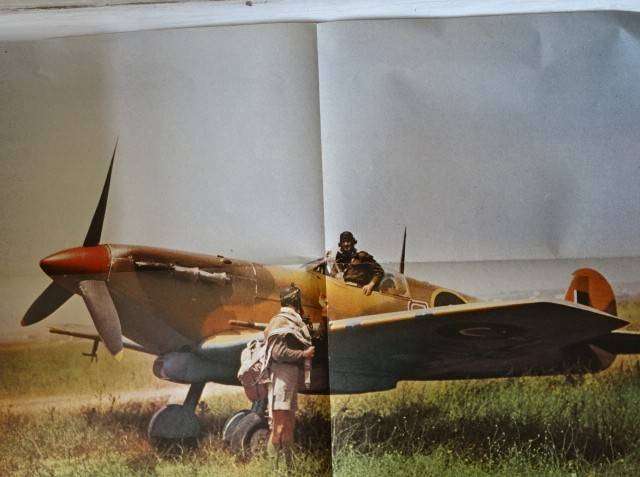 2 X WARFARE  AND WEAPONS & WARFARE MAGAZINES (1974'S)