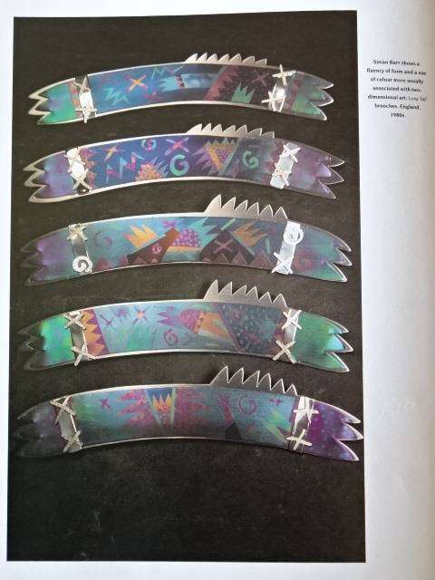 20TH CENTURY JEWELLERY - CAROLINE PULLEE (1990)