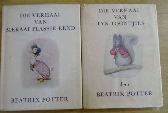 SEWE BEATRIX POTTER BOEKIES IN AFRIKAANS (1970'S)