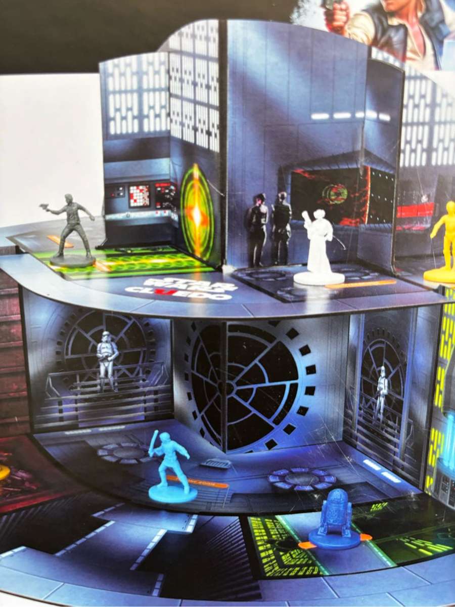 Star Wars Cluedo Board Game 3-6 Players Ages 8+ Free 100 Piece Puzzle