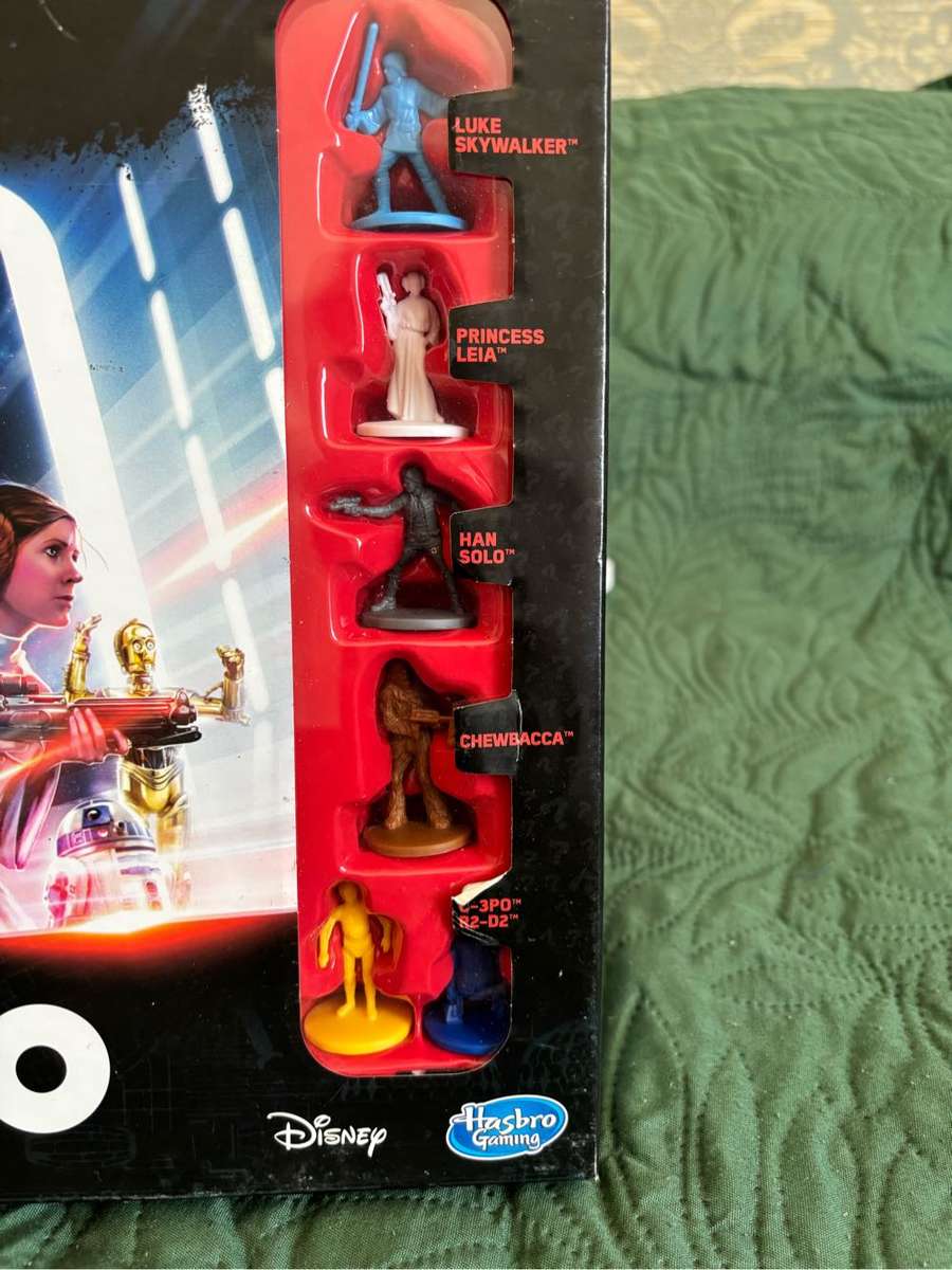 Star Wars Cluedo Board Game 3-6 Players Ages 8+ Free 100 Piece Puzzle