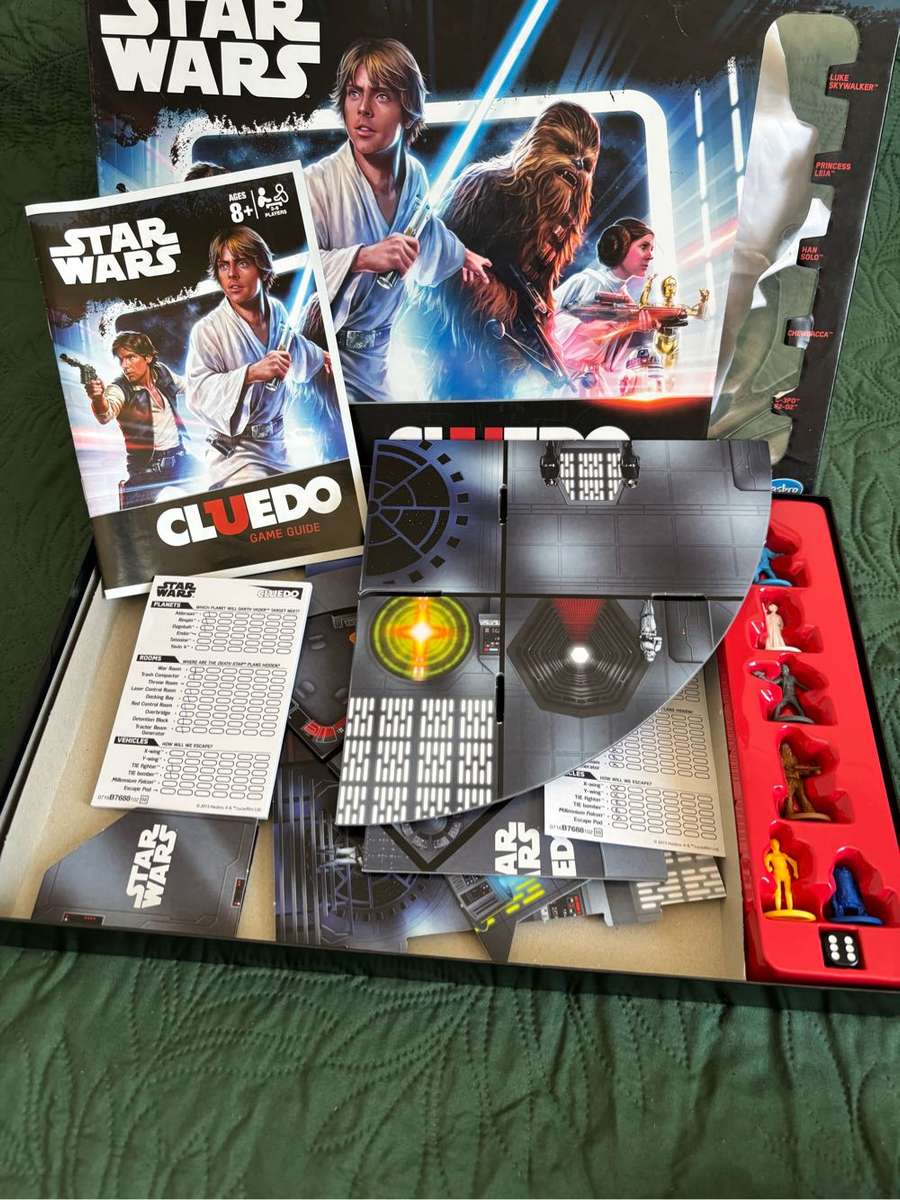 Star Wars Cluedo Board Game 3-6 Players Ages 8+ Free 100 Piece Puzzle