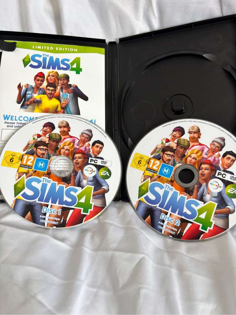 Sims 4 Limited 2 Discs Edition and Sims 3 Into the Future Expansion Pack
