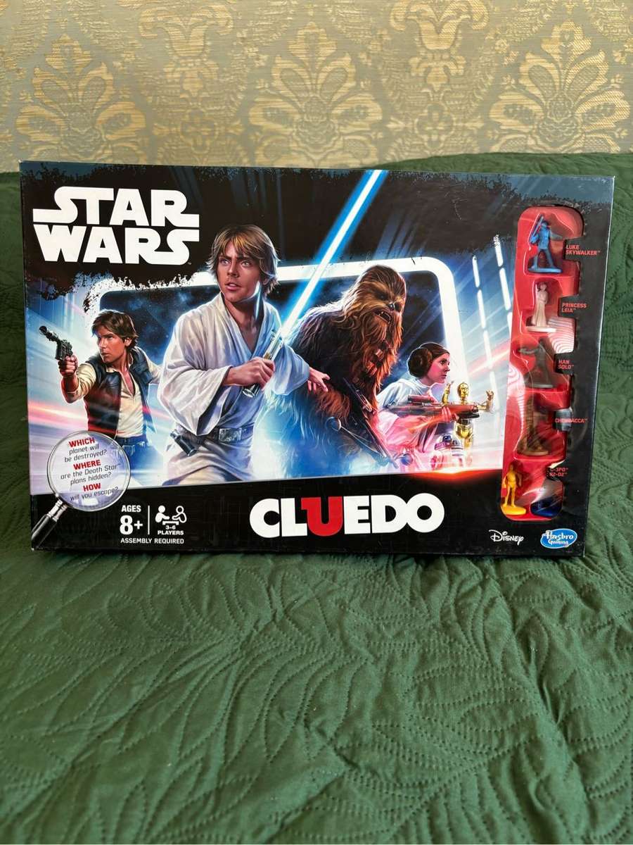 Star Wars Cluedo Board Game 3-6 Players Ages 8+ Free 100 Piece Puzzle