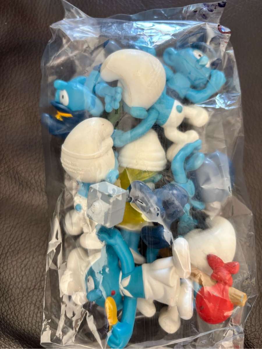 Blue Smurfs Figurines Lot of 8 Macdonalds Collectible
