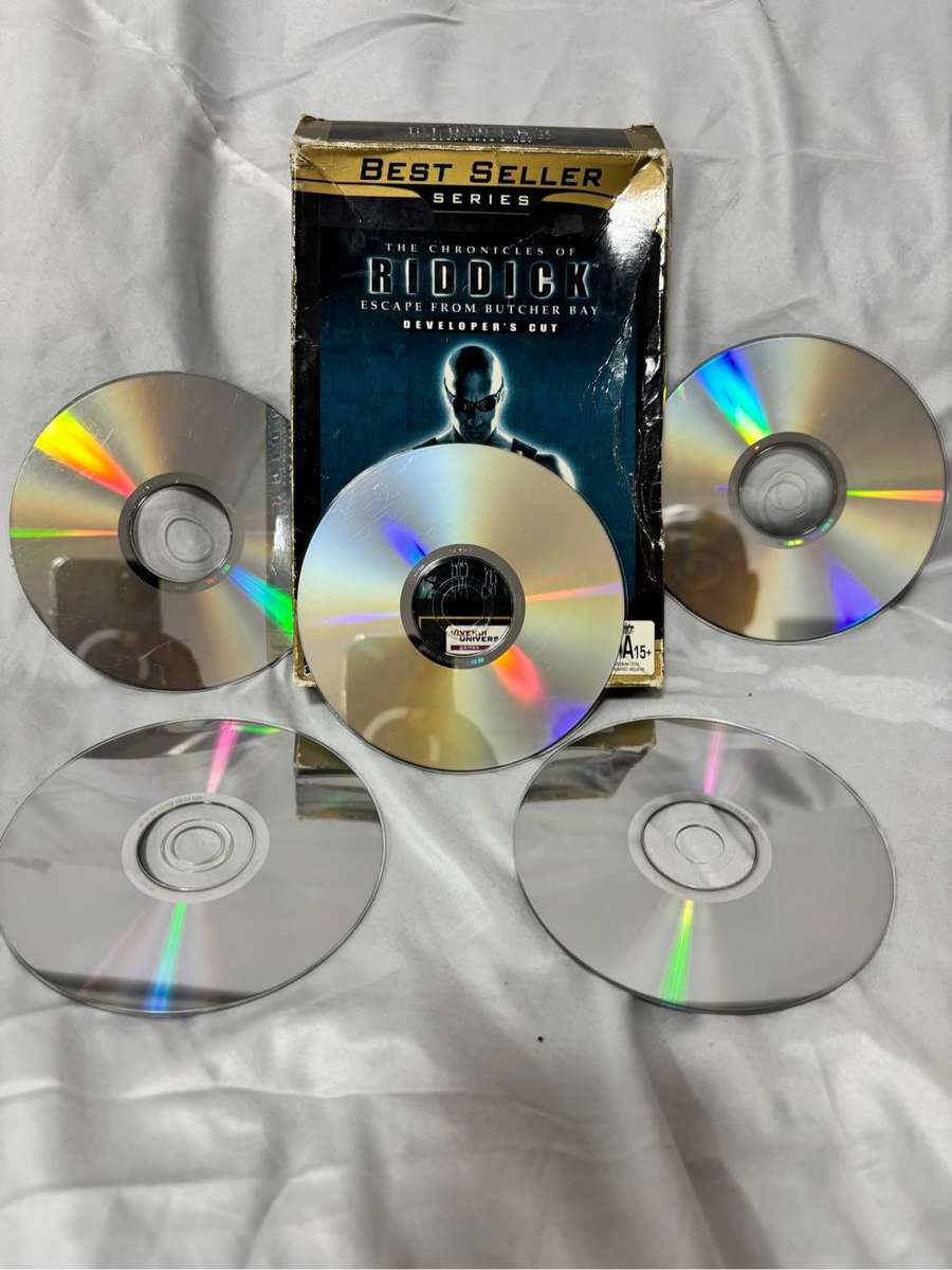 OC CD ROM The Chronicles of Riddick Escape from Butcher Bay 5 Discs  Developers Cut