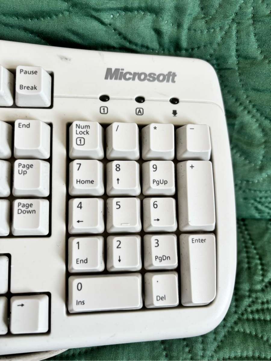 Microsoft Basic Keyboard 1.0A Wired