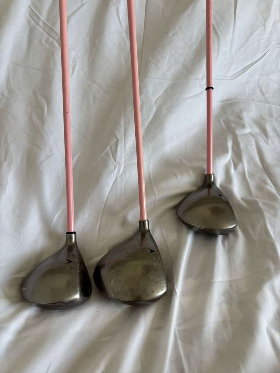 Womens Three Gallery 11 Wide Body 3, 5 and Driver Pink with Covers Golf clubs
