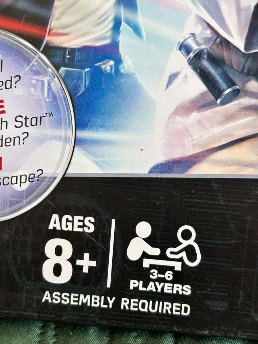 Star Wars Cluedo Board Game 3-6 Players Ages 8+ Free 100 Piece Puzzle