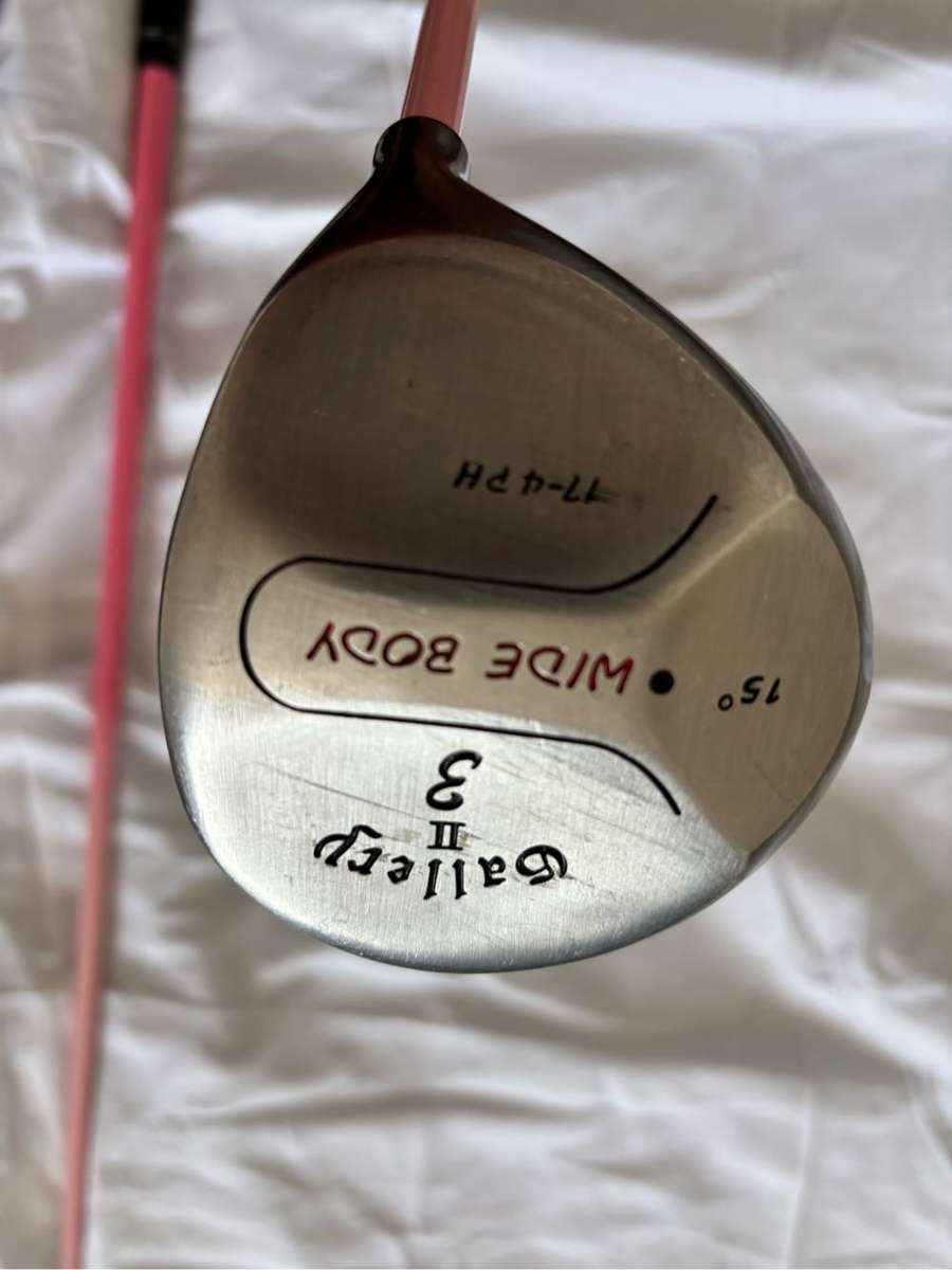 Womens Three Gallery 11 Wide Body 3, 5 and Driver Pink with Covers Golf clubs