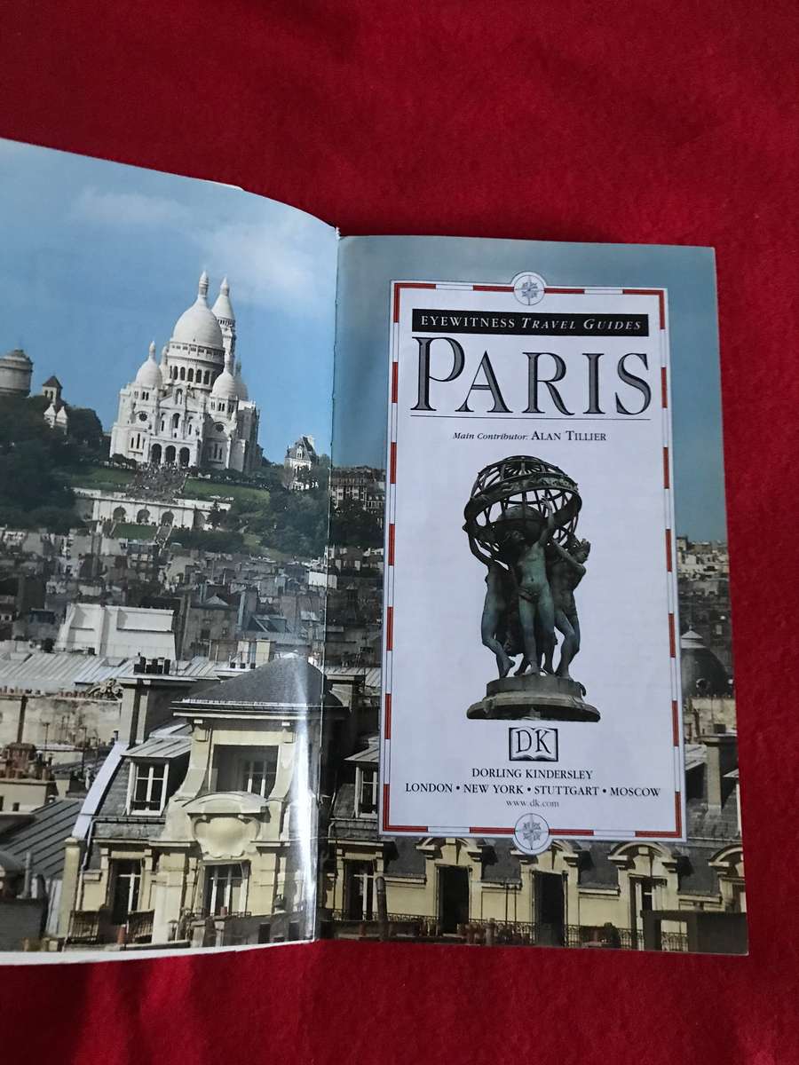 Paris Eyewitness Travel guide