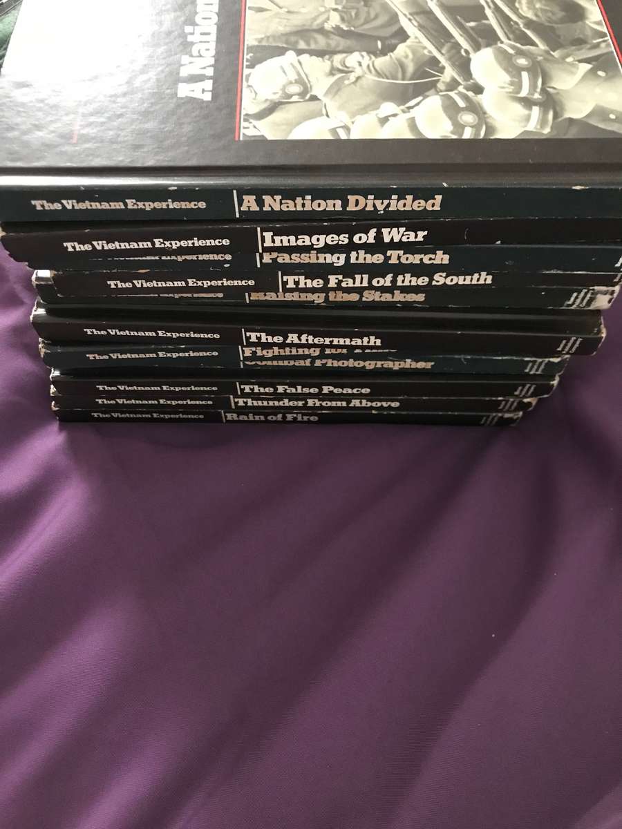 War Book Collection  x 11 books The Vietnam Experience