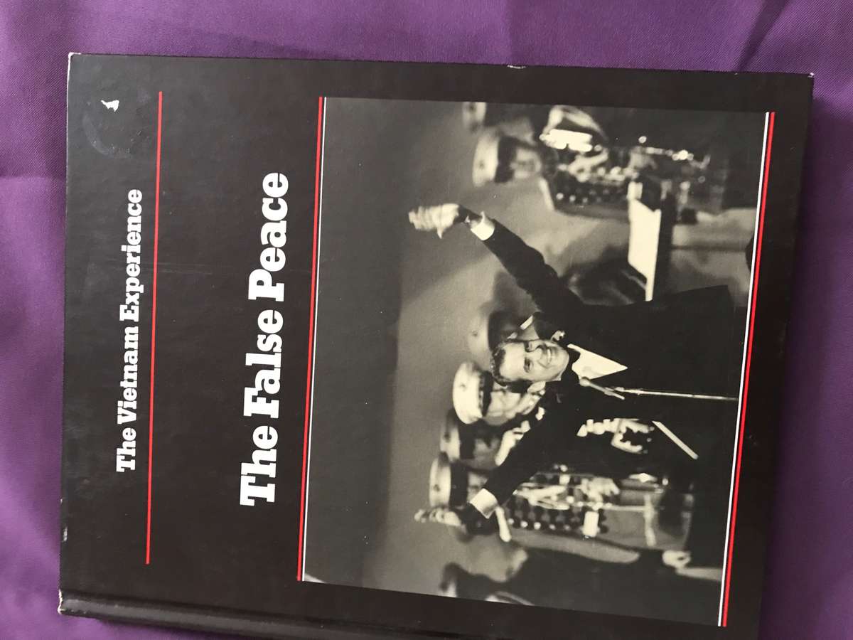 War Book Collection  x 11 books The Vietnam Experience