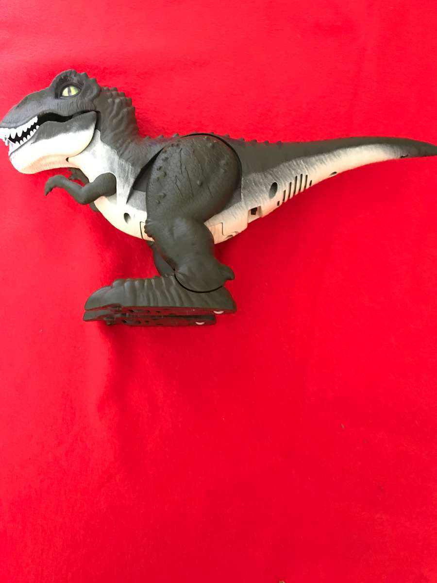 Robo Alive Walking Dinosaur T Rex Zuru Battery Powered Robotic Toy Green