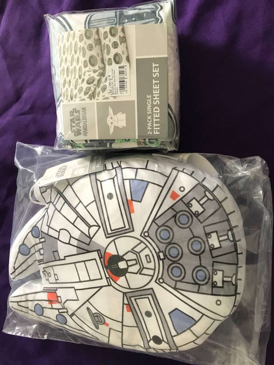 Star Wars Mandalorian cutest 2pc set fitted Sheets and Star wars Battleship Pillow NEW SEALED