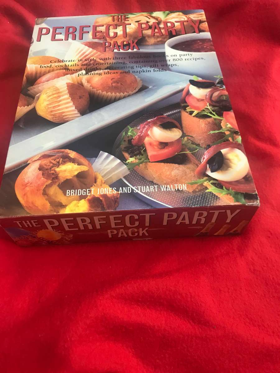 The Perfect Party Pack  contain 3 fabulous books
