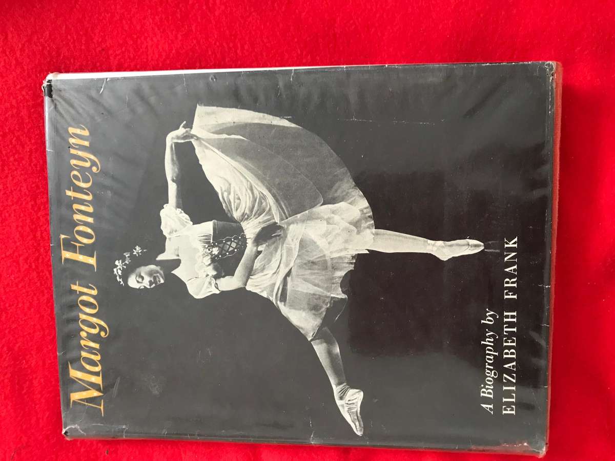 Margot Fonteyn a biography by Elizabeth Frank, vintage book about ballet dancing