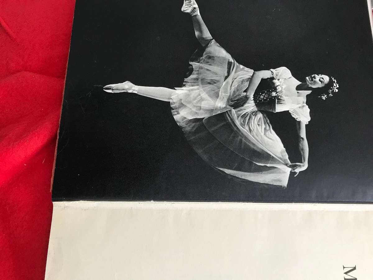 Margot Fonteyn a biography by Elizabeth Frank, vintage book about ballet dancing