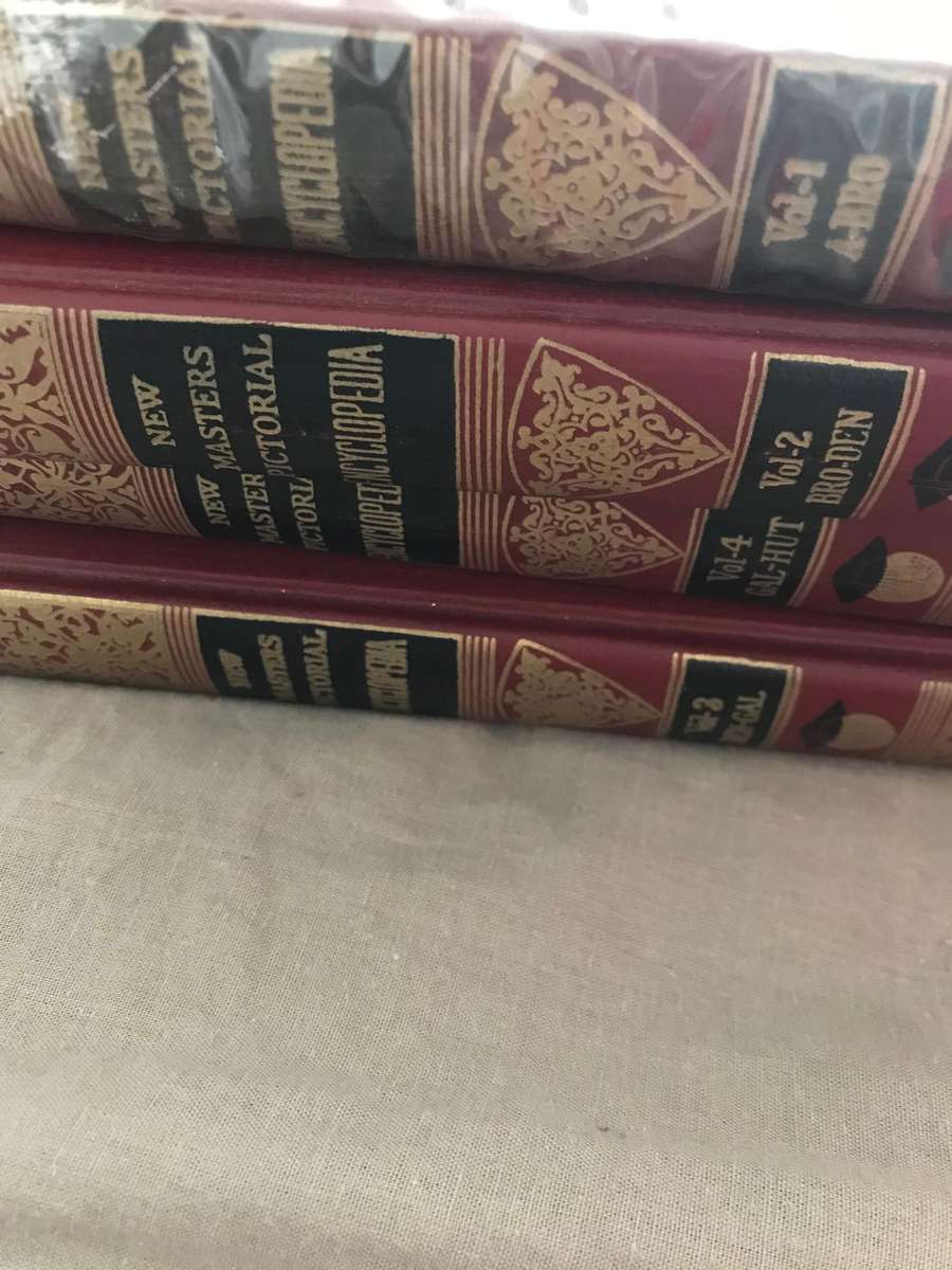 NEW MASTER'S PICTORIAL ENCYCLOPEDIA SET 4 books Volume  1 & 2 & 3 & 4 1964