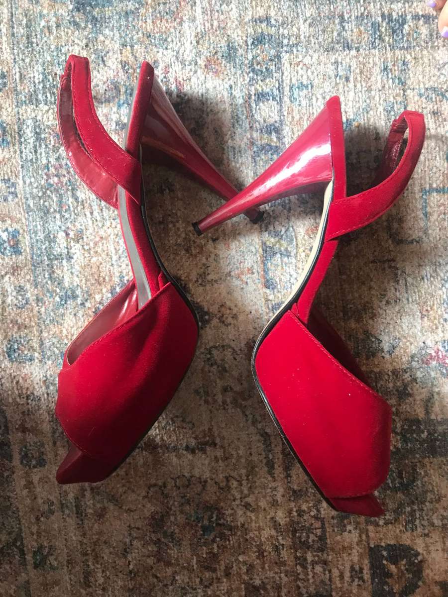 Red Ladies High heels Queen park size 7