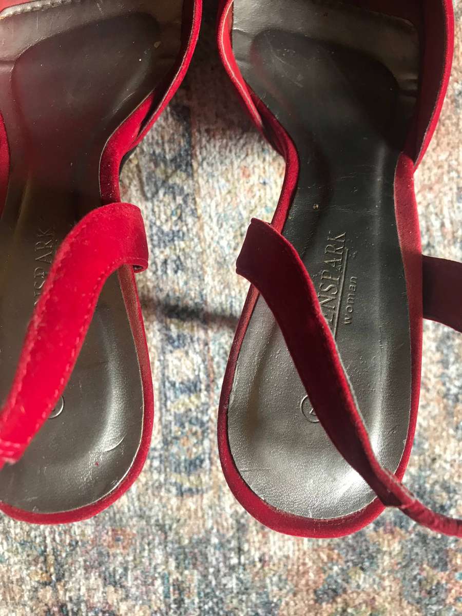 Red Ladies High heels Queen park size 7