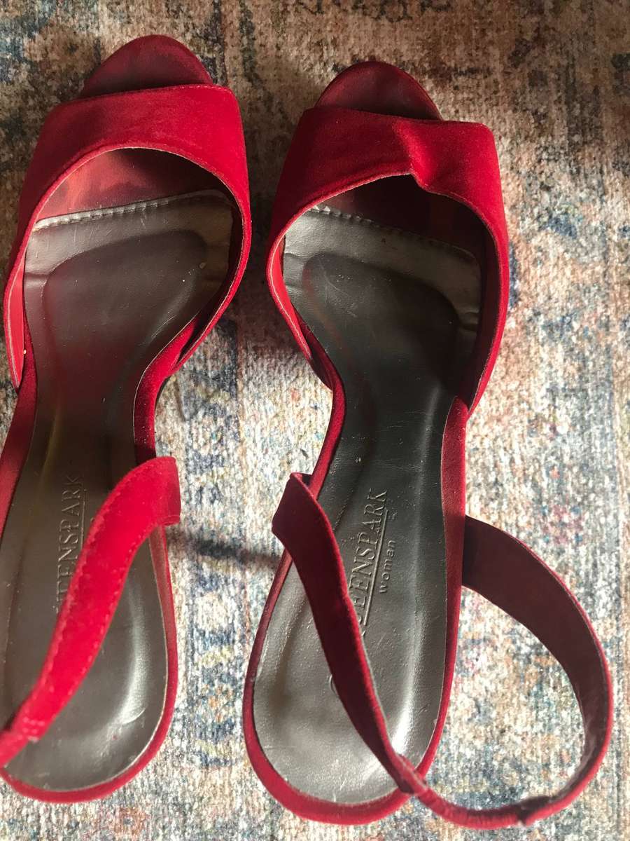 Red Ladies High heels Queen park size 7