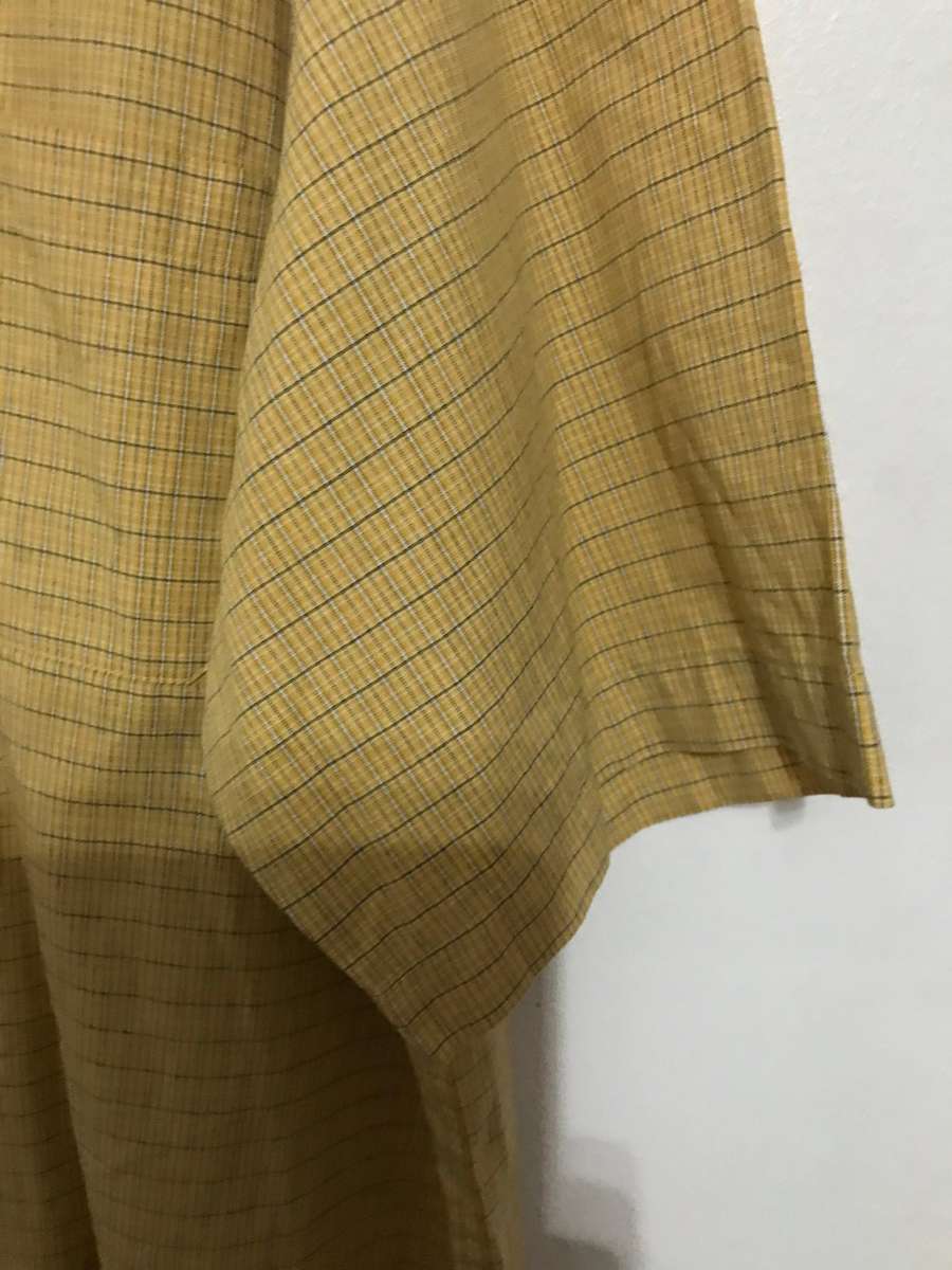 Jeep XL yellow short sleeve shirt