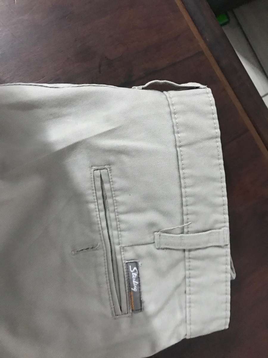 Mens Sterling nylon cargo trousers size 97
