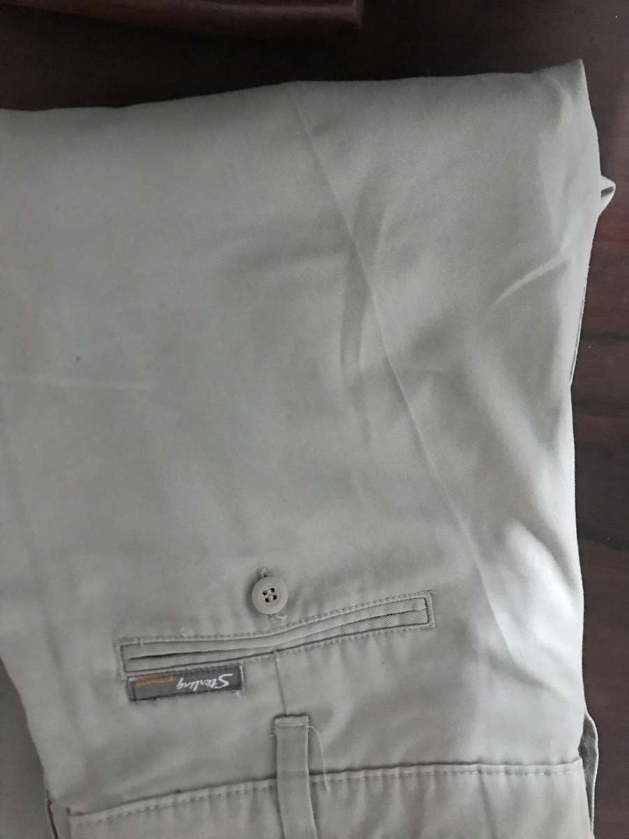 Mens Sterling nylon cargo trousers size 97
