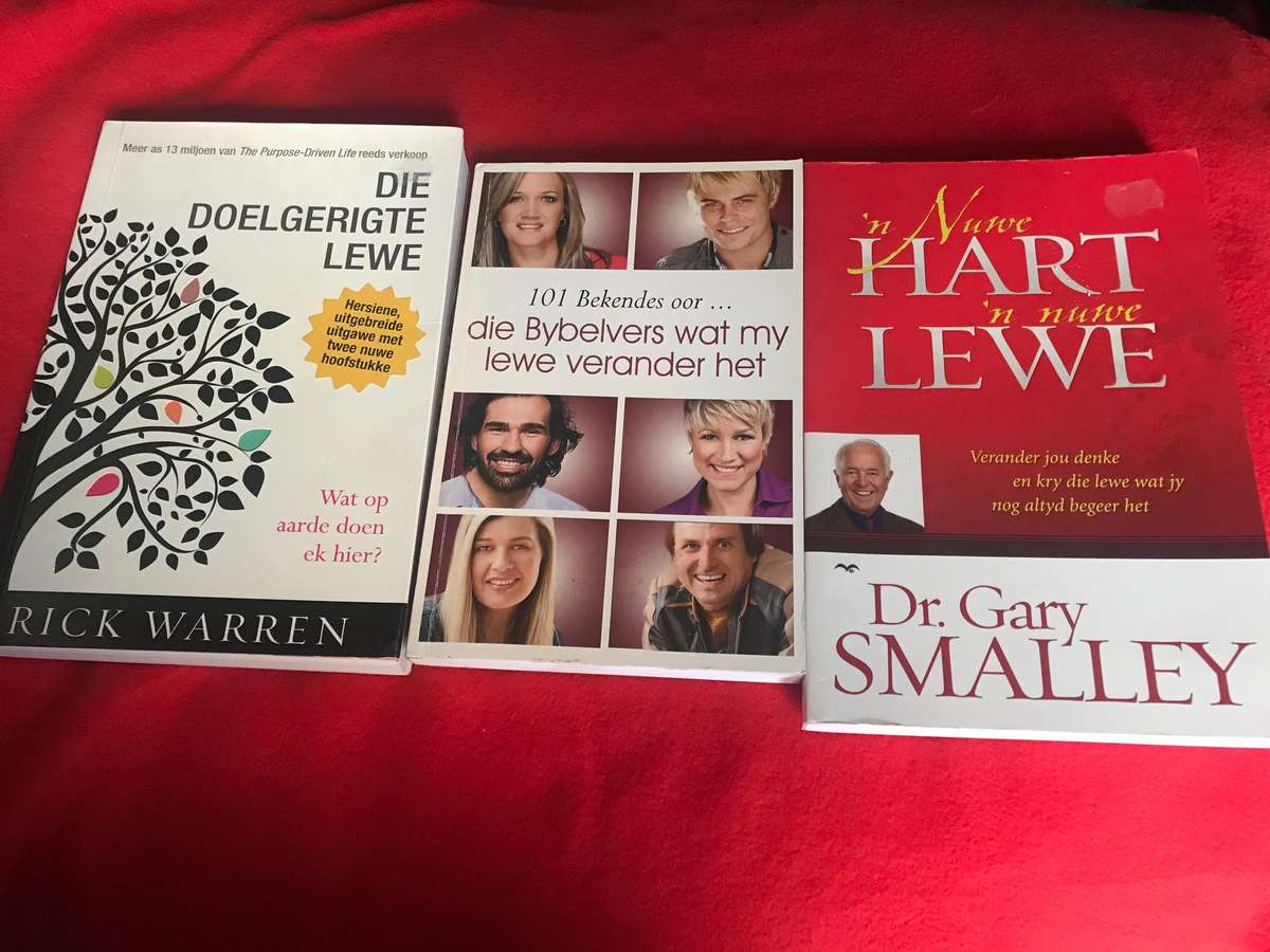 3 Afrikaanse Christelike boeke