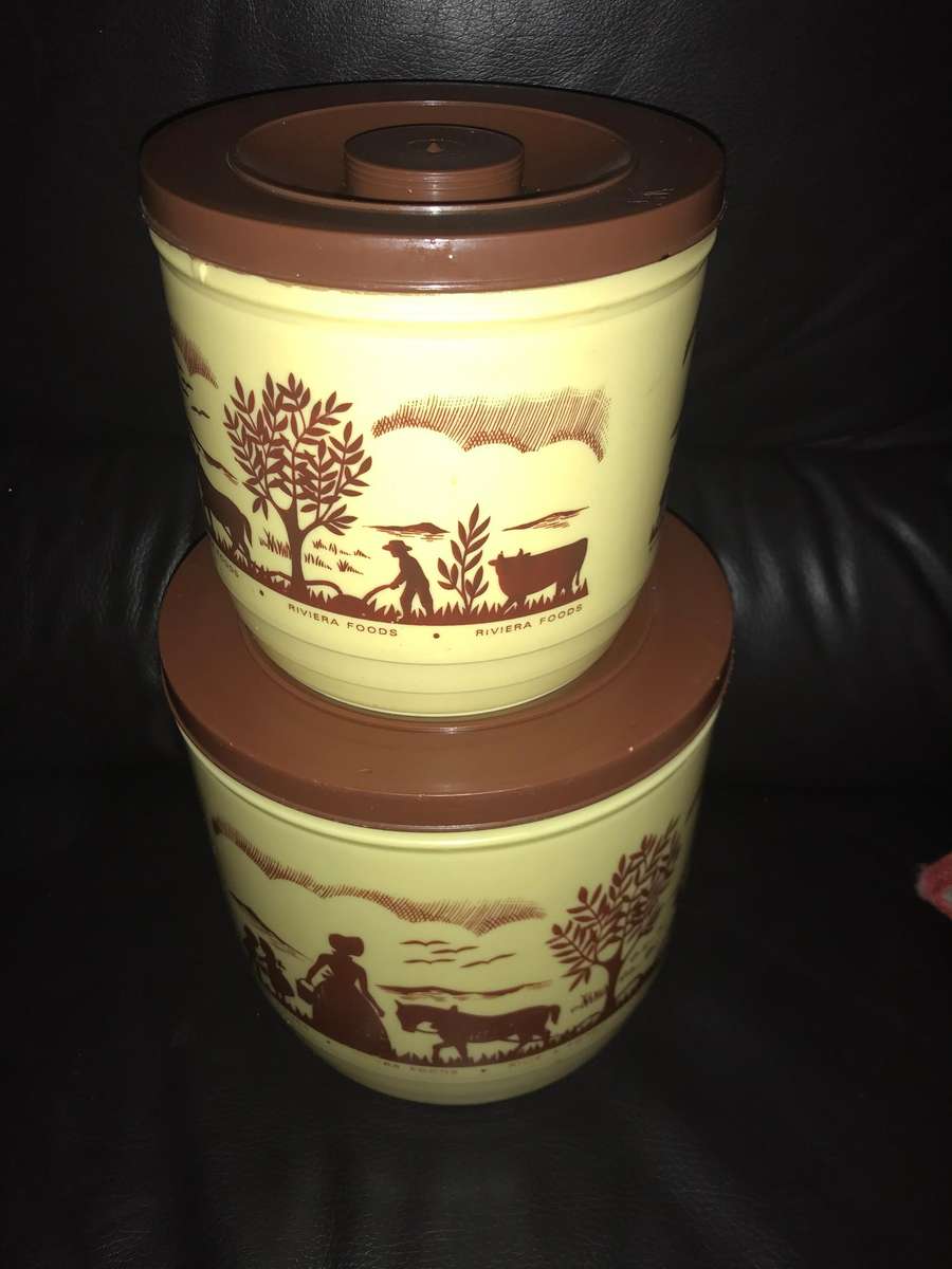 Riviera Foods storage Containers X2